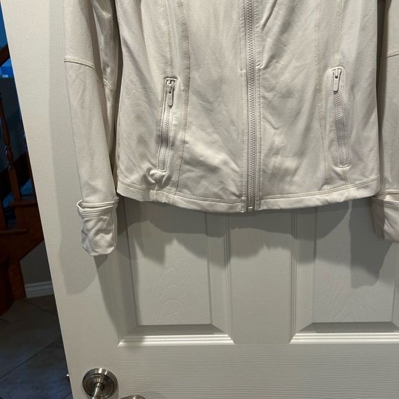 Lululemon Define Jacket, size 10, Bone, NWOT - Picture 4 of 6